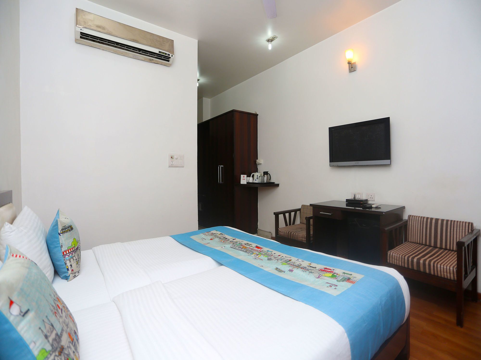 גאזיאבאד Hotel Palazzo Di Lara מראה חיצוני תמונה