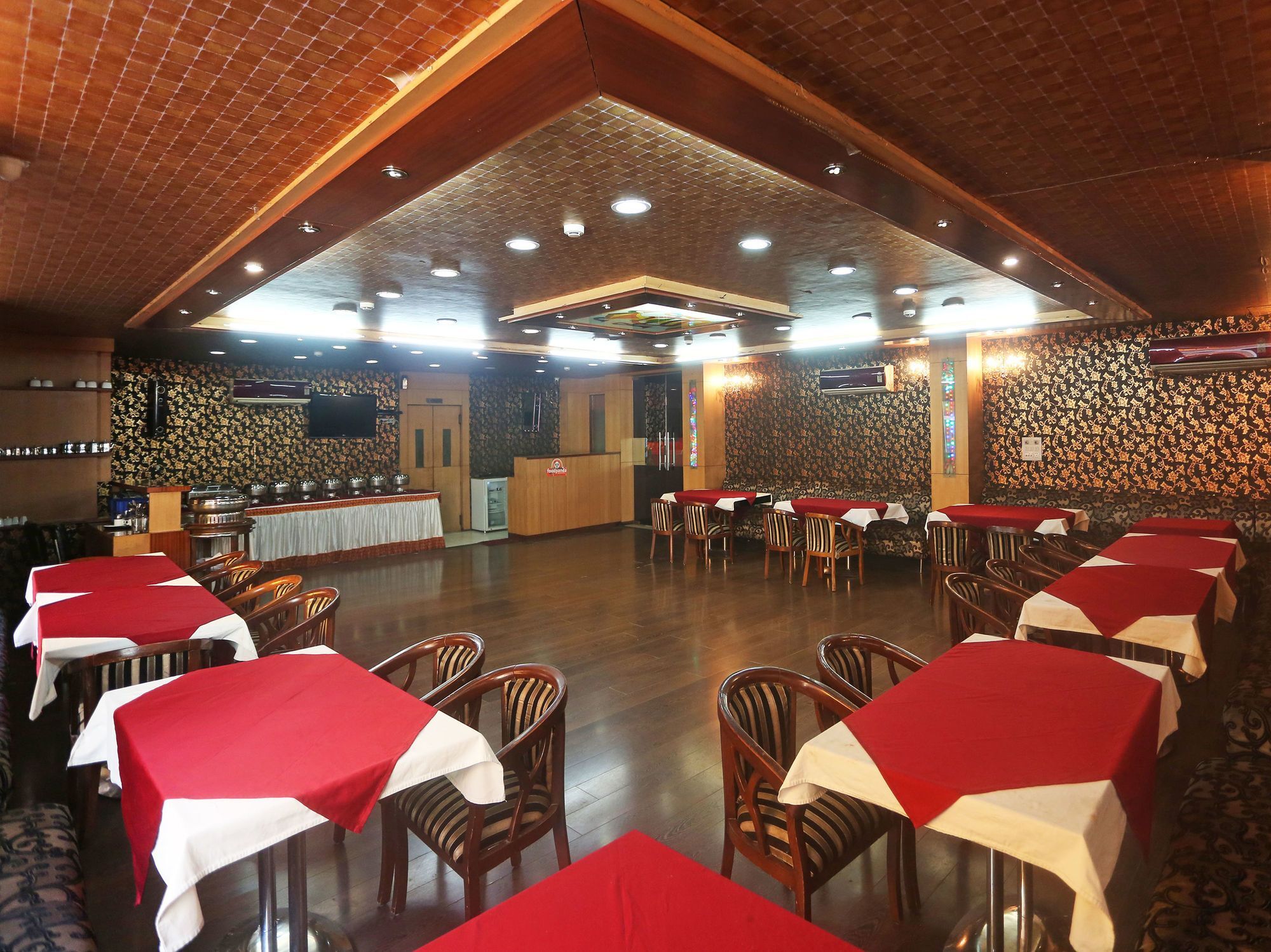 גאזיאבאד Hotel Palazzo Di Lara מראה חיצוני תמונה